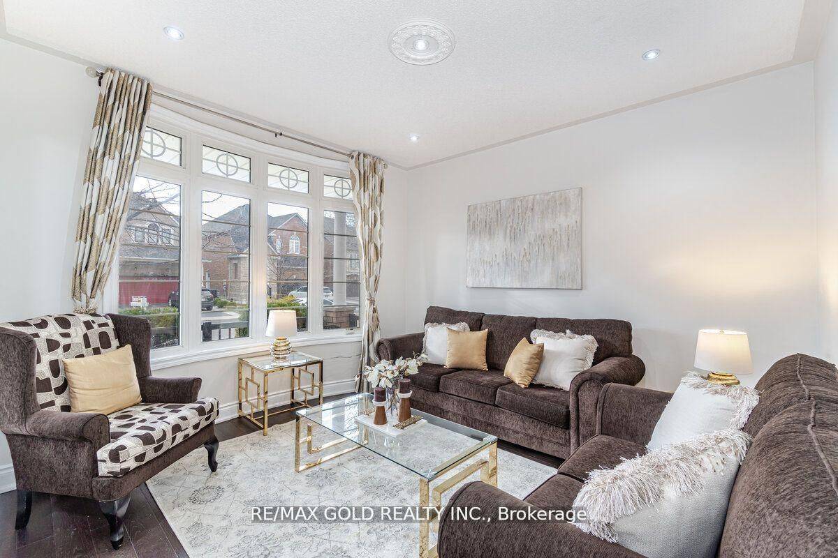 Brampton, ON L6R 3K5,29 Ocean Ridge DR