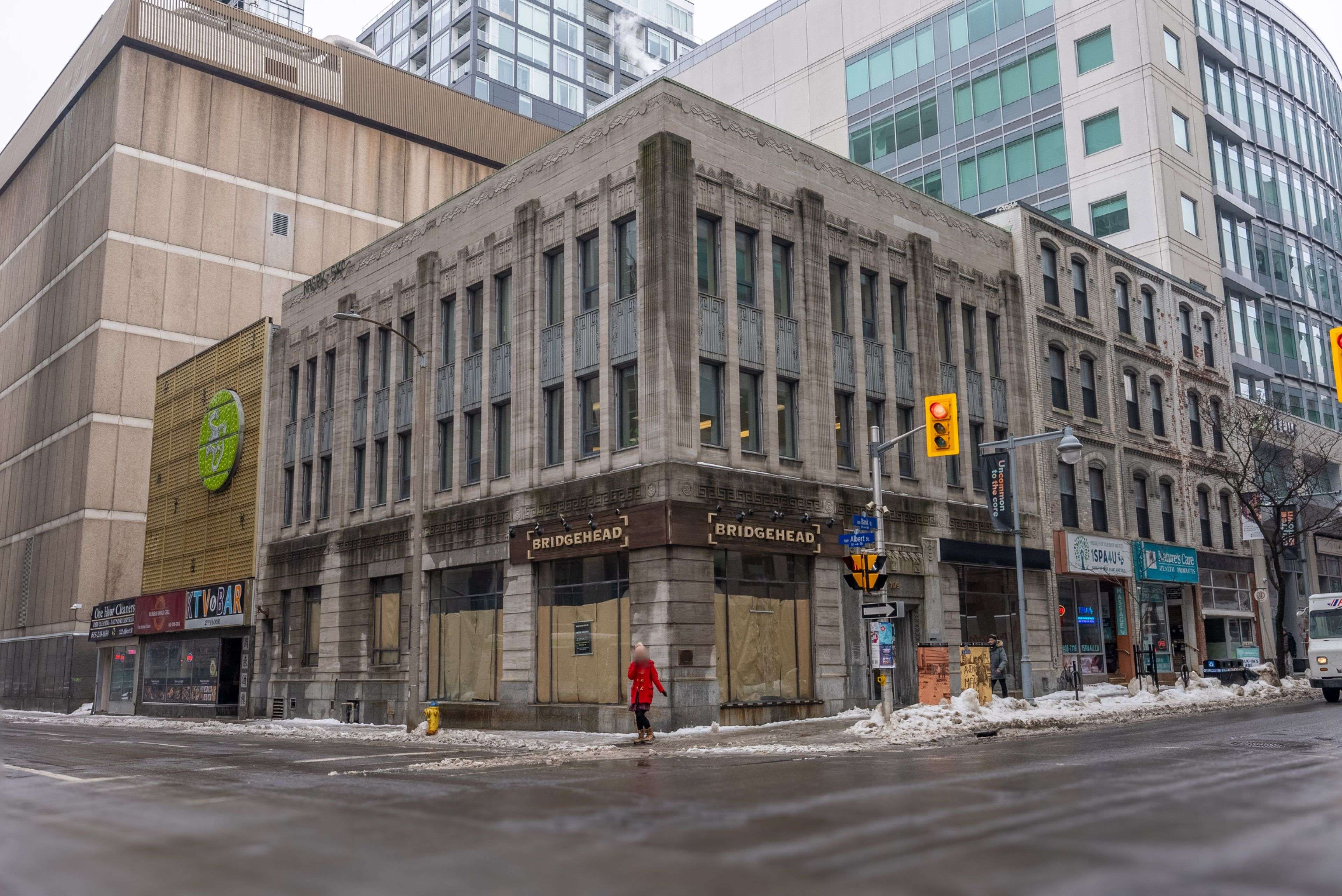 Ottawa Centre, ON K1P 5N5,109 Bank ST