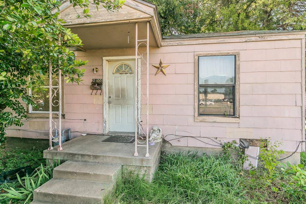 Fort Worth, TX 76111,2100 N Riverside Drive