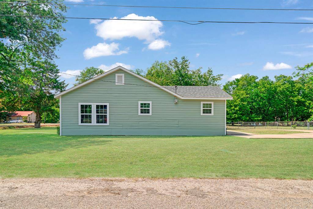 Roxton, TX 75477,602 Sunset Street