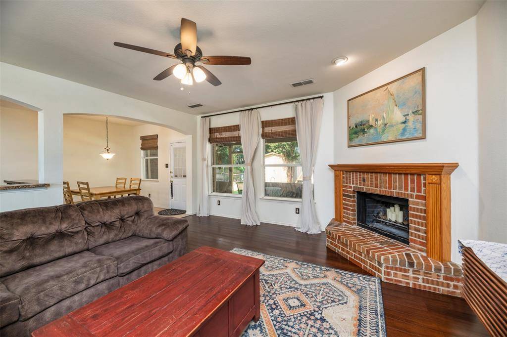 Crowley, TX 76036,1036 Choke Cherry Lane