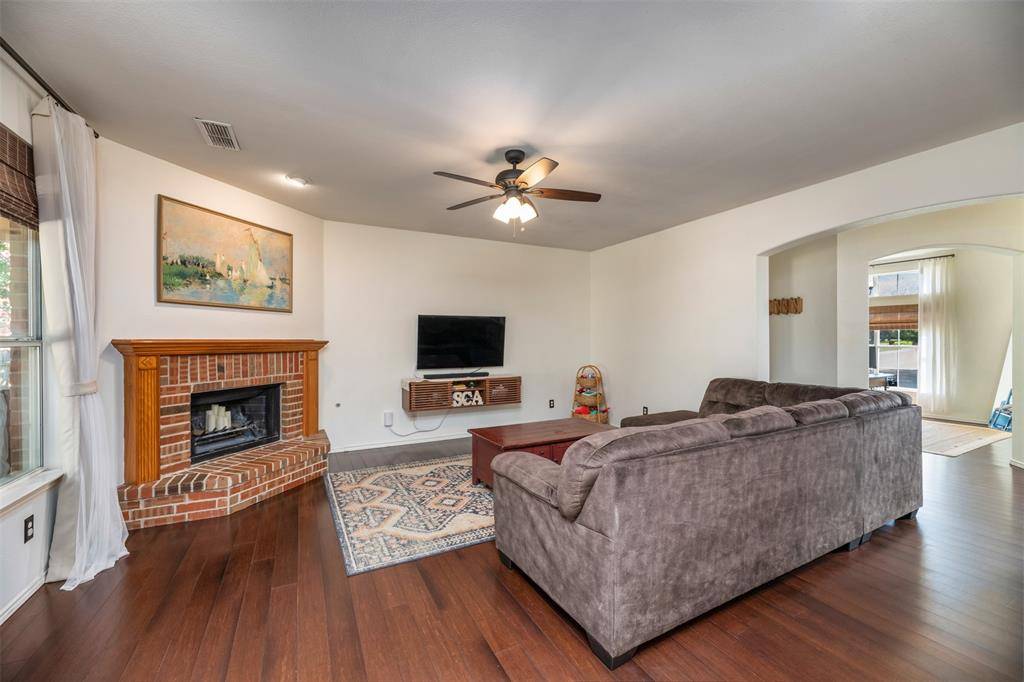 Crowley, TX 76036,1036 Choke Cherry Lane