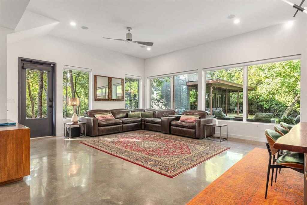 Dallas, TX 75207,4798 Iberia Avenue