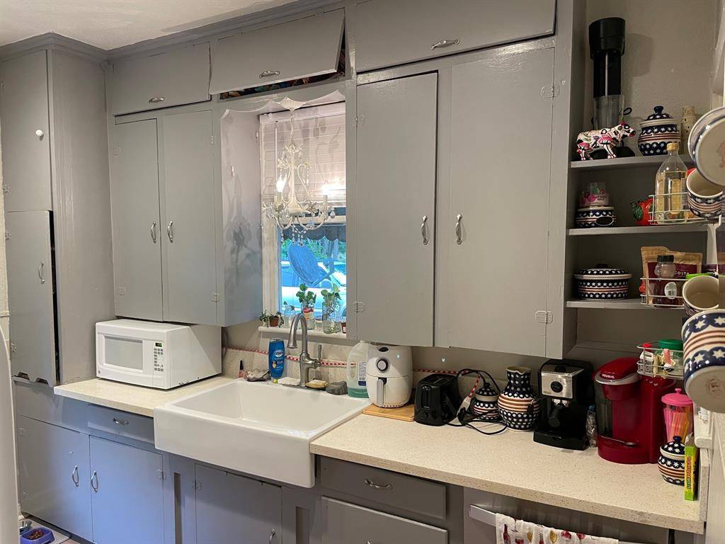 Denton, TX 76201,1303 Fannin Street