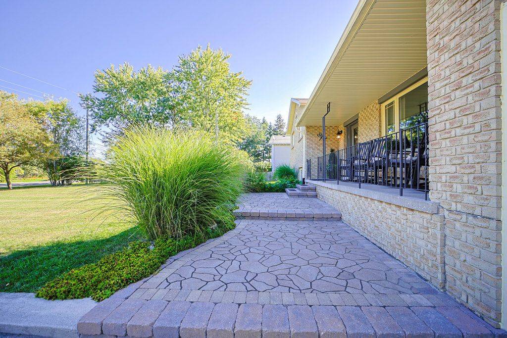 New Tecumseth, ON L0G 1W0,7079 6th Line