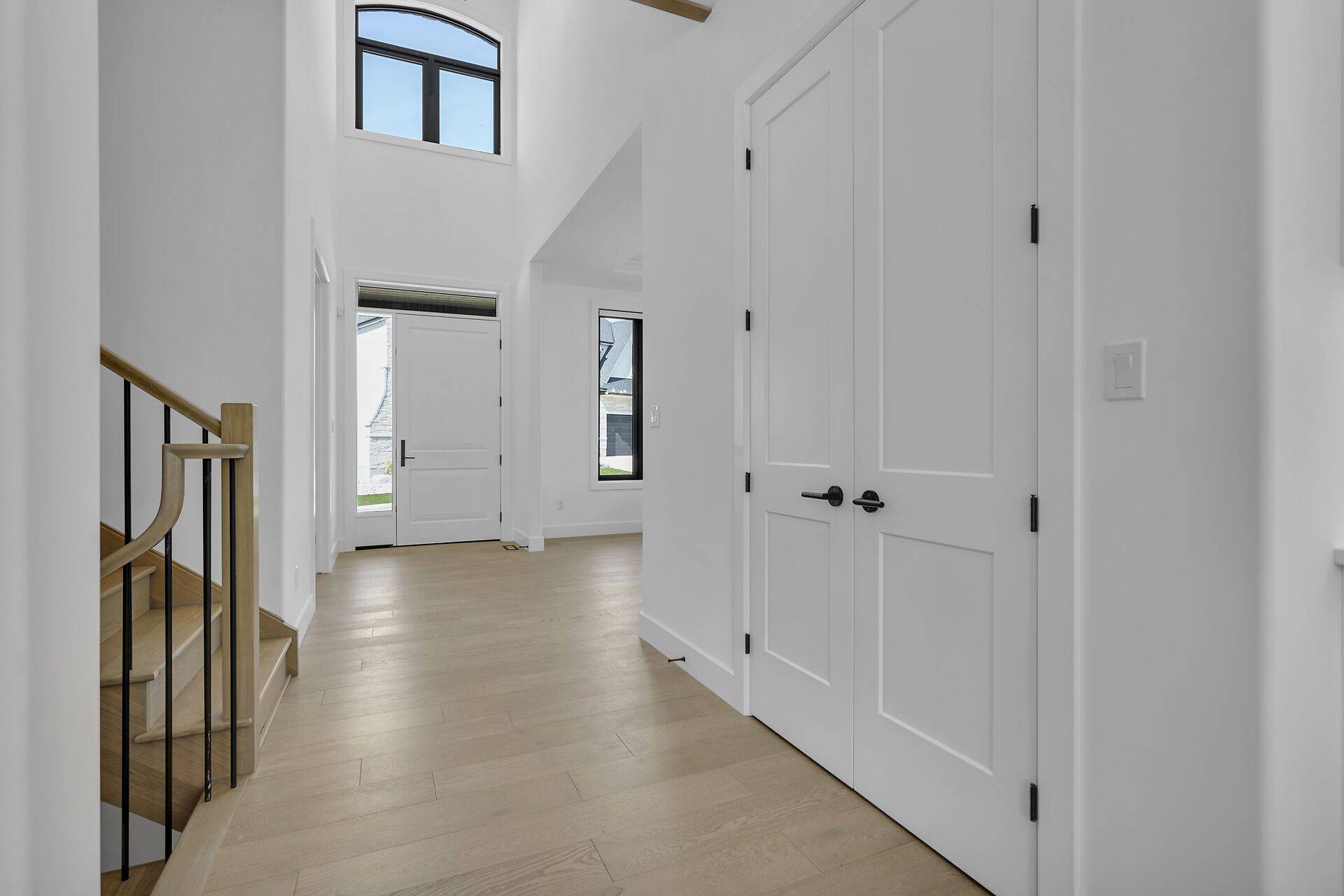 London South, ON N6K 0M5,720 APRICOT DR #13