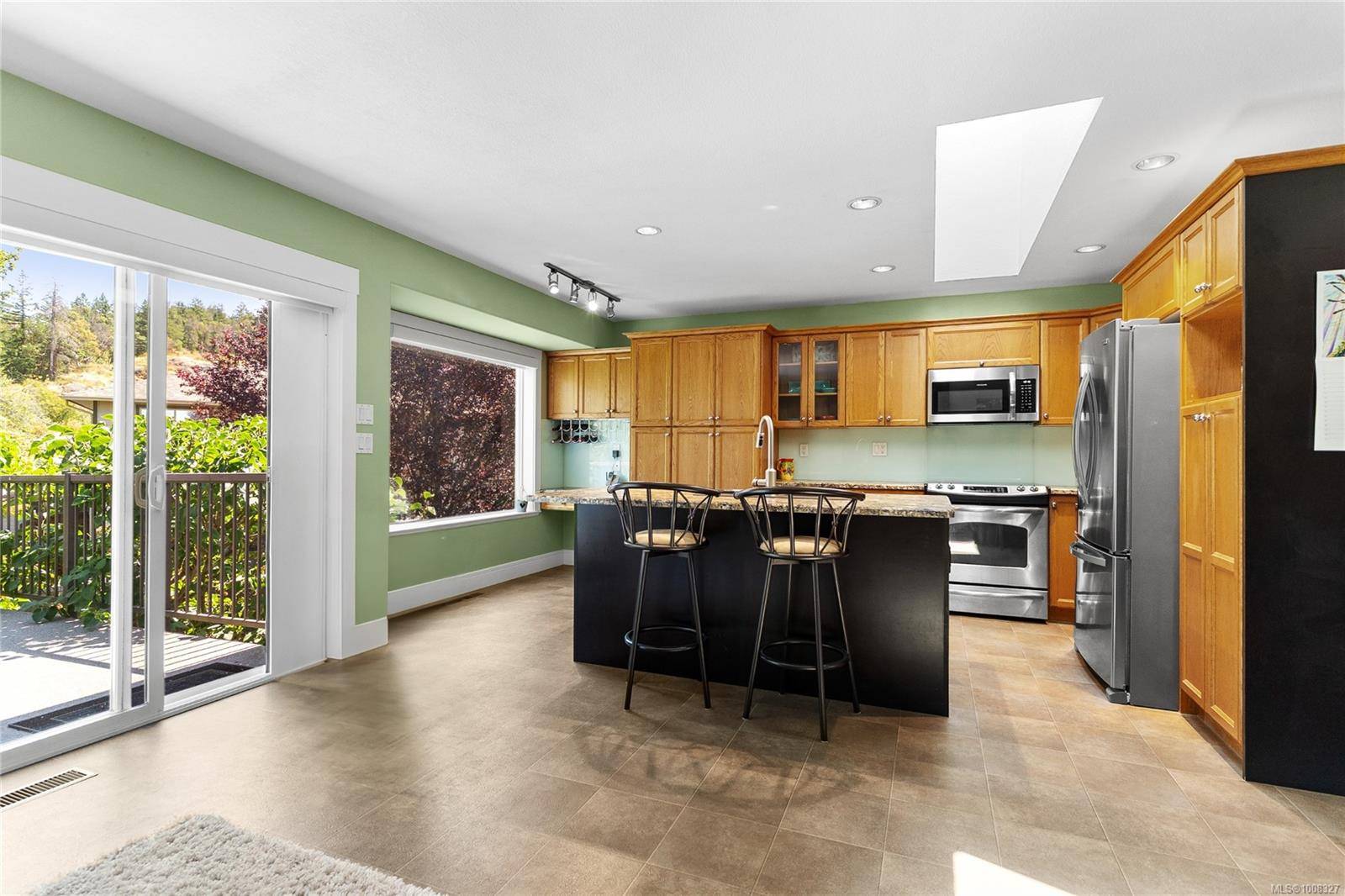 Nanaimo, BC V9T 6N5,5118 Broadmoor Pl