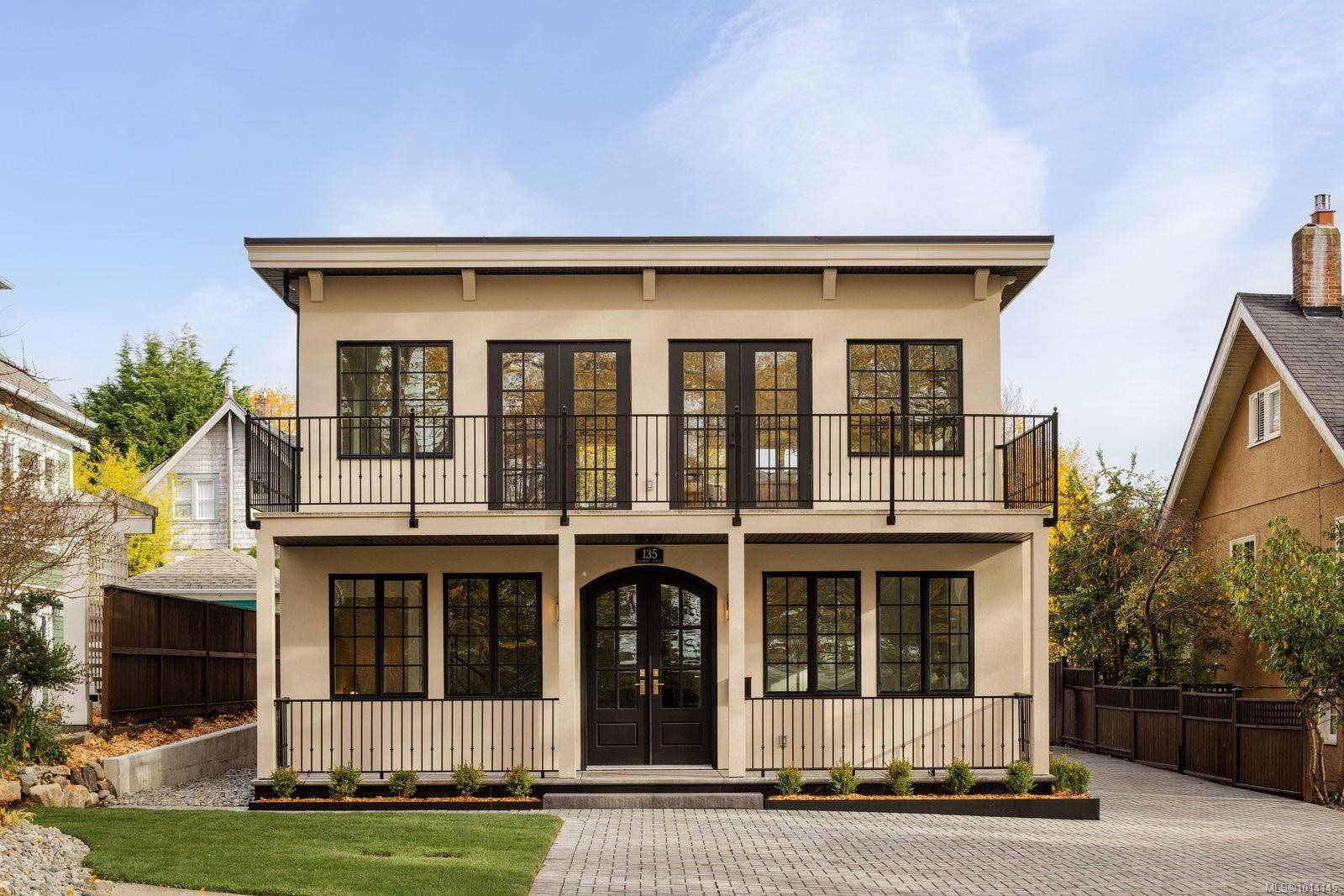 Victoria, BC V8S 3V6,135 Passmore St