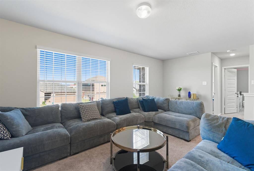 Van Alstyne, TX 75495,1233 Benwick Drive