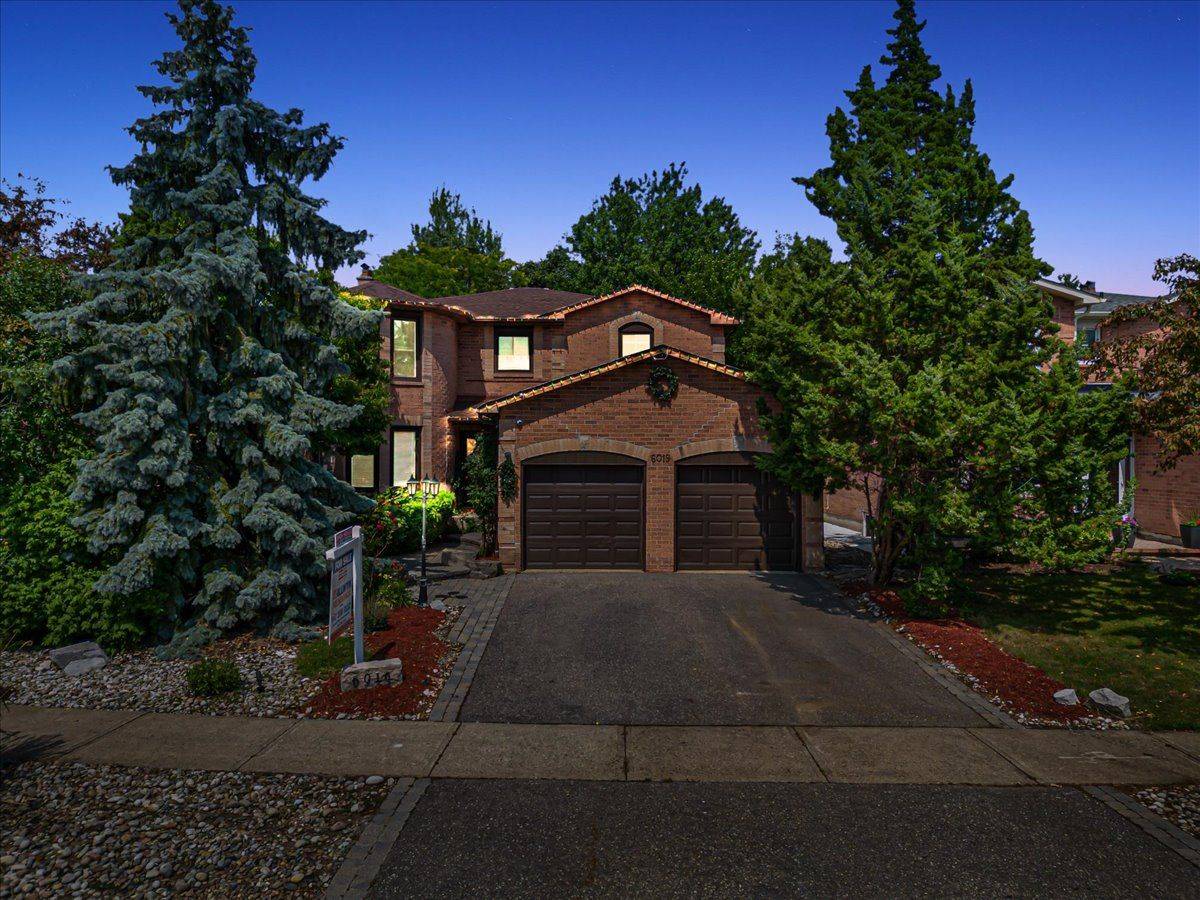 Mississauga, ON L5N 4M5,6019 Tillsdown DR