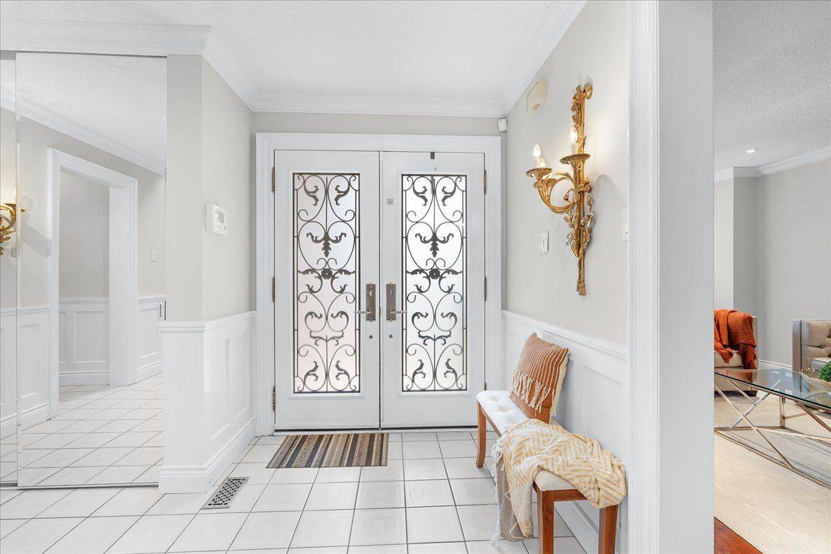 Mississauga, ON L5N 4M5,6019 Tillsdown DR