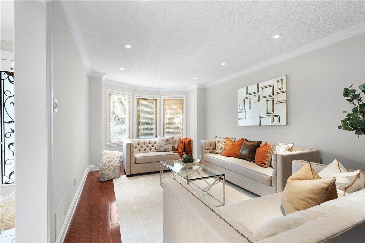 Mississauga, ON L5N 4M5,6019 Tillsdown DR