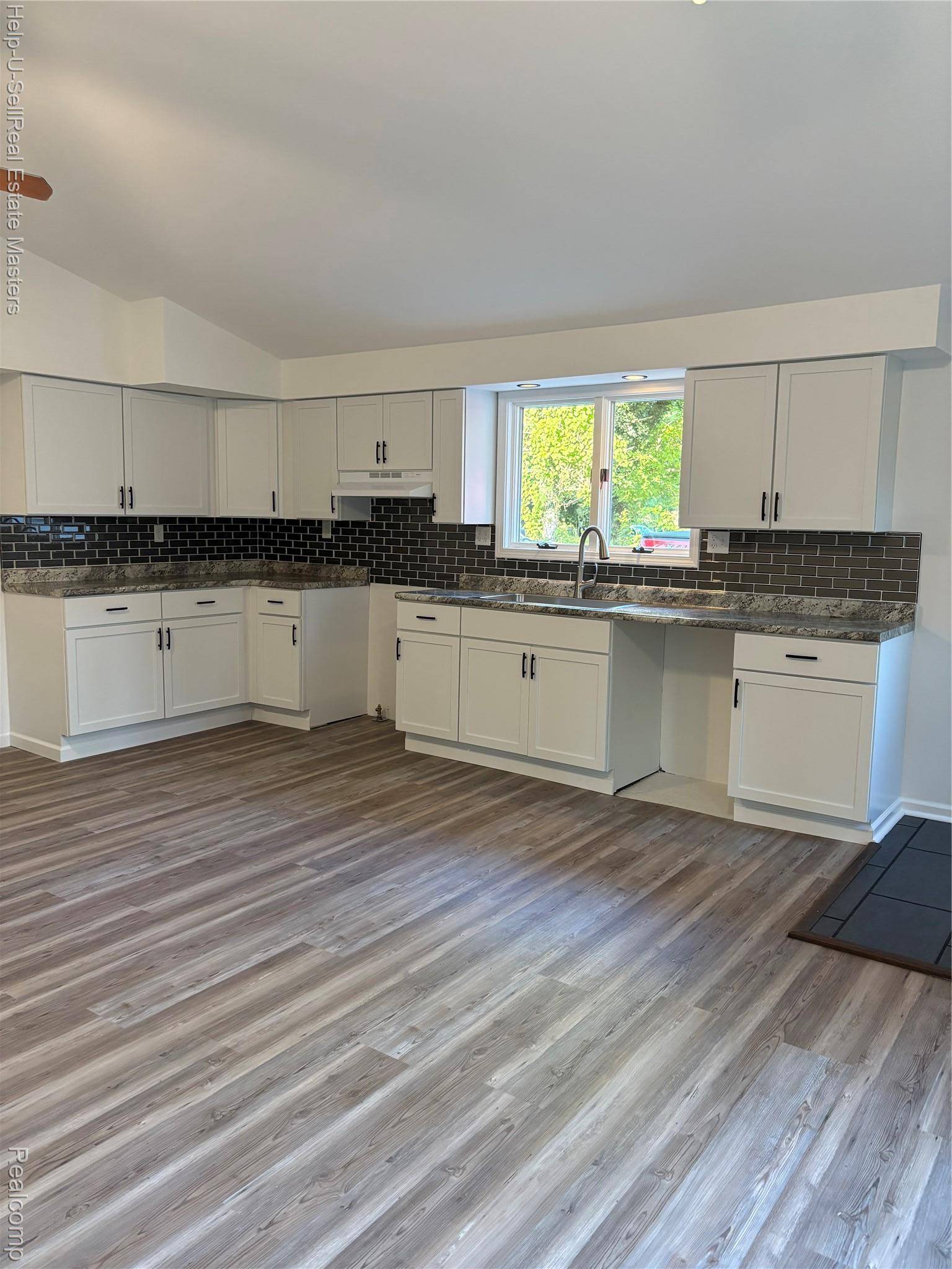 Fort Gratiot, MI 48059,3443 Carrigan RD