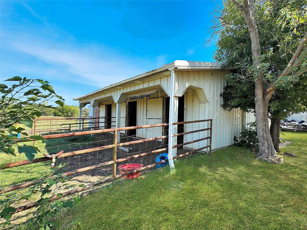 Aubrey, TX 76227,5167 Rock Hill Road