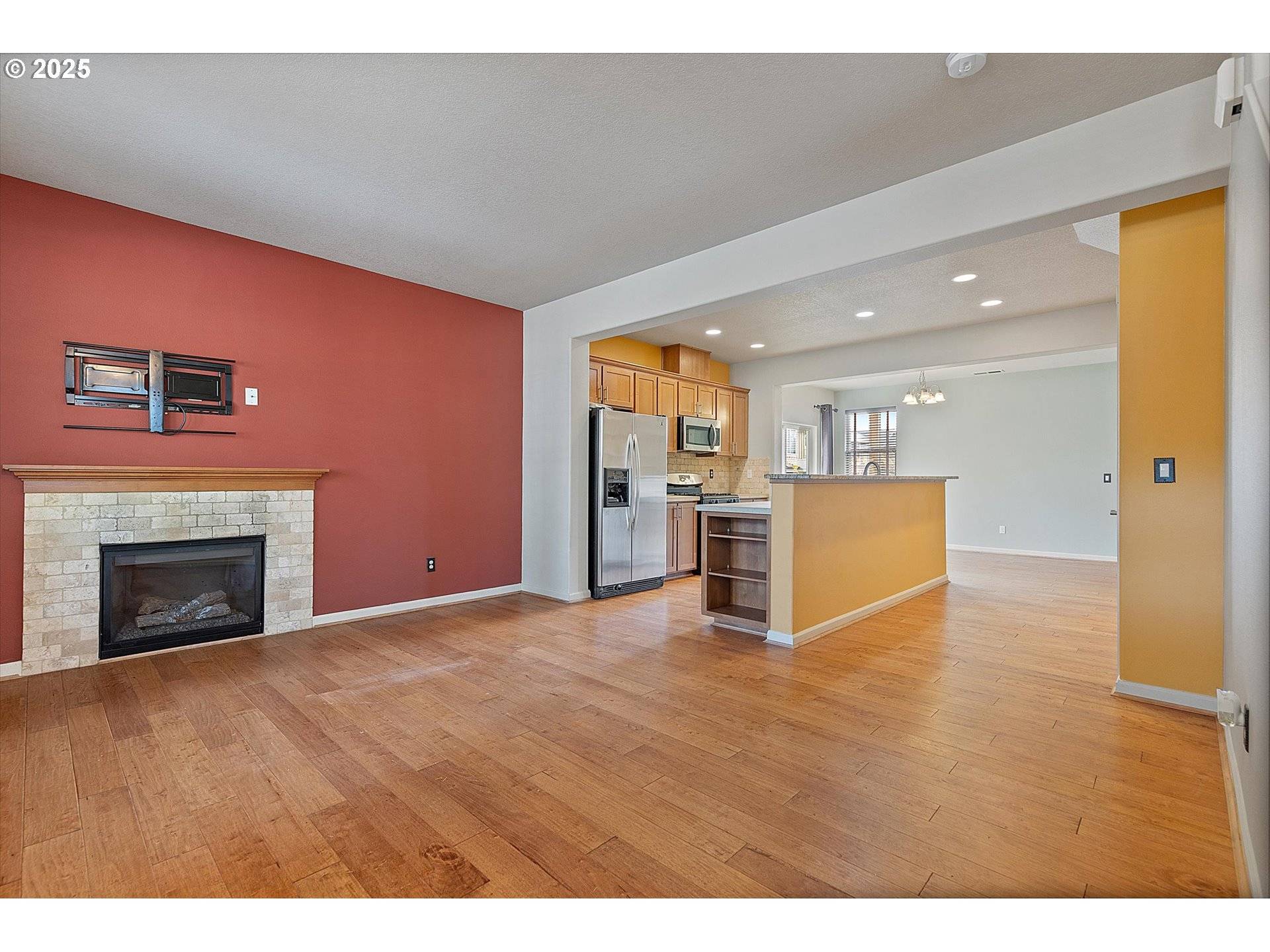 Hillsboro, OR 97006,10552 NE GATEWAY ST