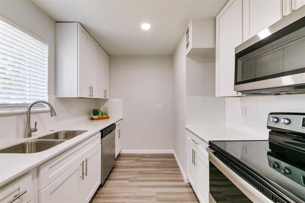 Dallas, TX 75214,5444 Gaston Avenue