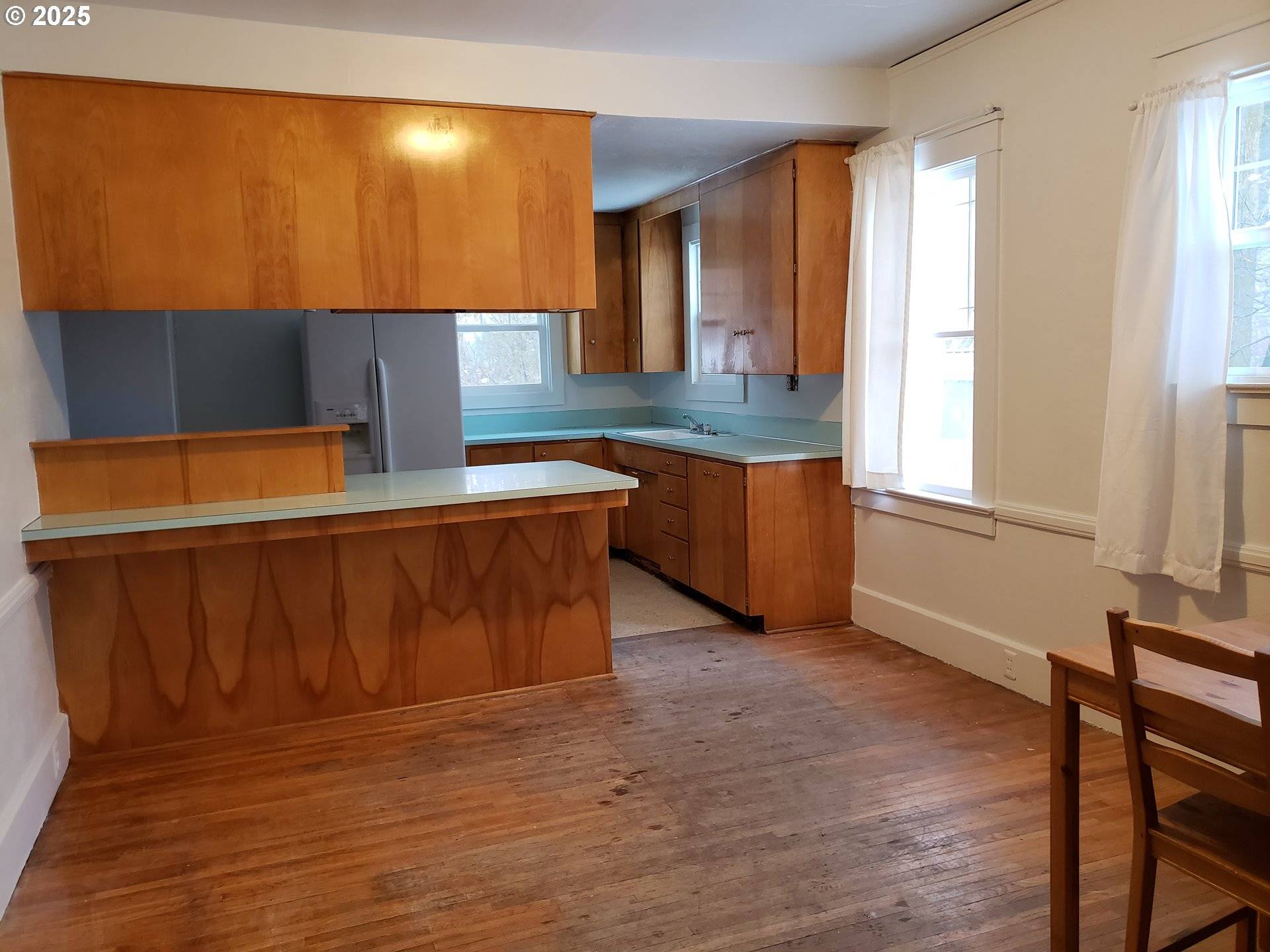 Wallowa, OR 97885,404 N HOLMES ST