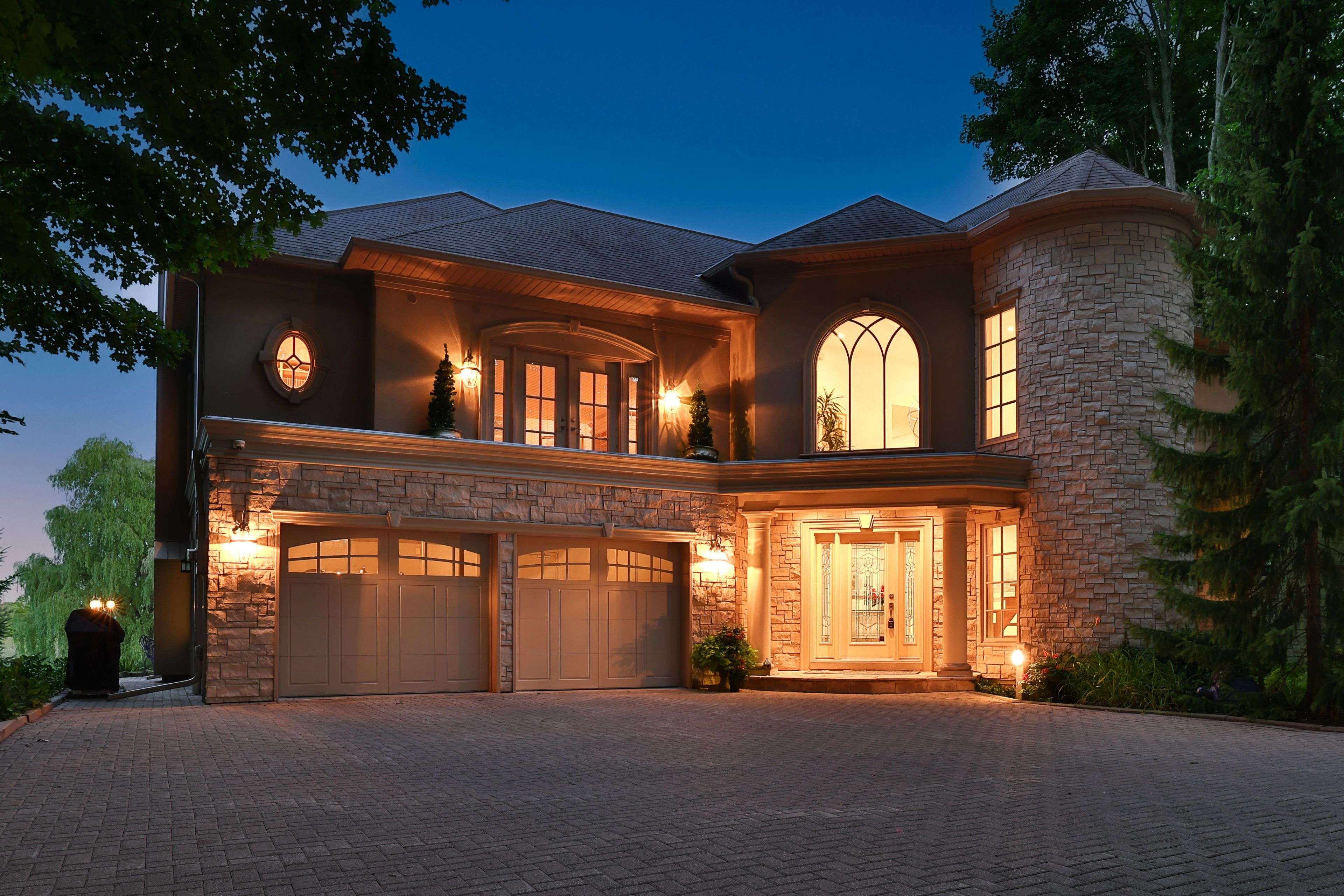 Burlington, ON L7P 0R9,1270 1 Side RD