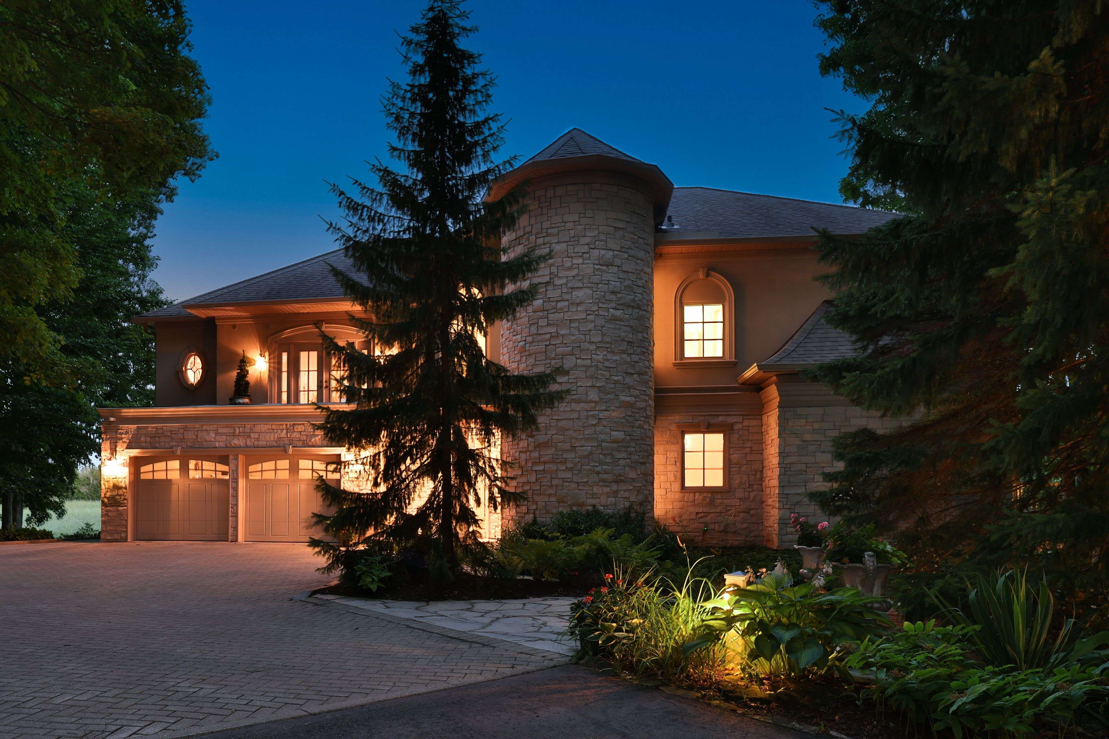 Burlington, ON L7P 0R9,1270 1 Side RD