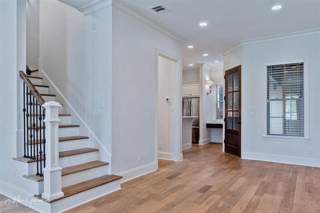 Shreveport, LA 71106,1930 Chestnut Park Lane