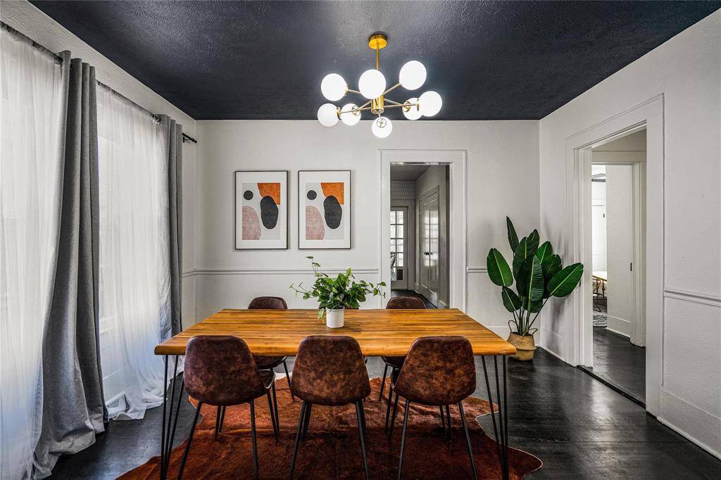 Dallas, TX 75214,5420 Worth Street