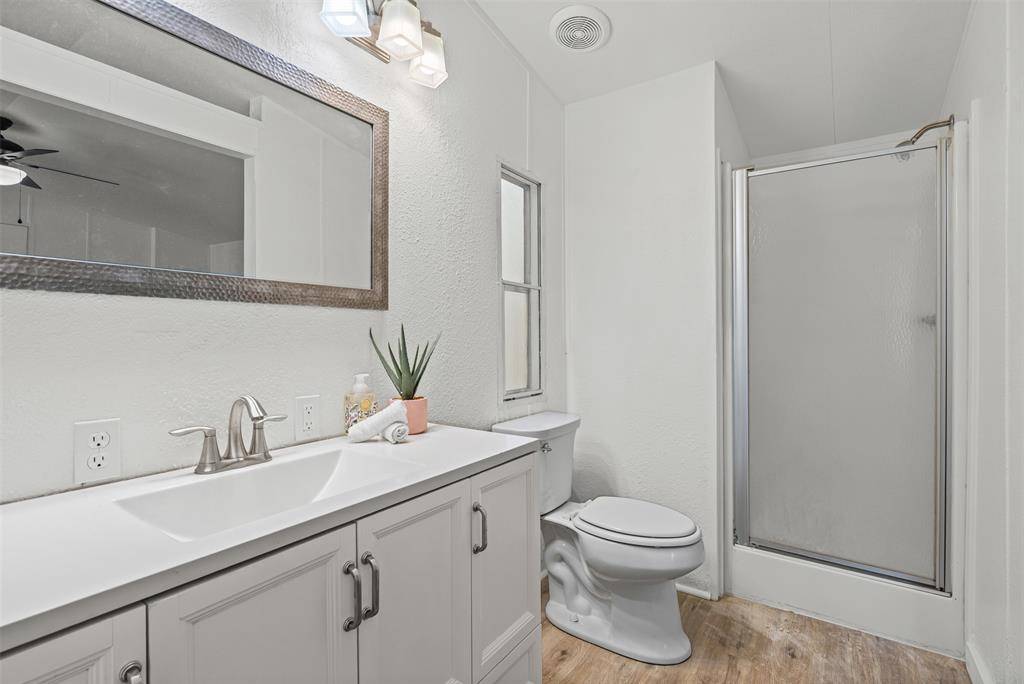 Granbury, TX 76049,6525 Blue Water Court