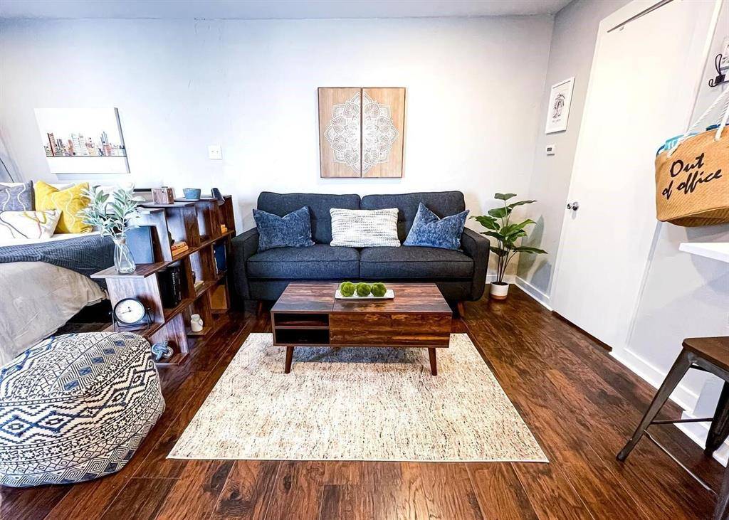 Fort Worth, TX 76107,3121 Sondra Drive #304