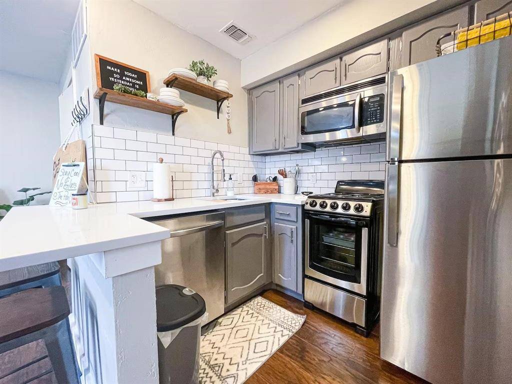 Fort Worth, TX 76107,3121 Sondra Drive #304