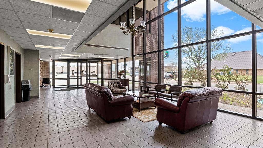 Sherman, TX 75090,600 E Taylor Street #308