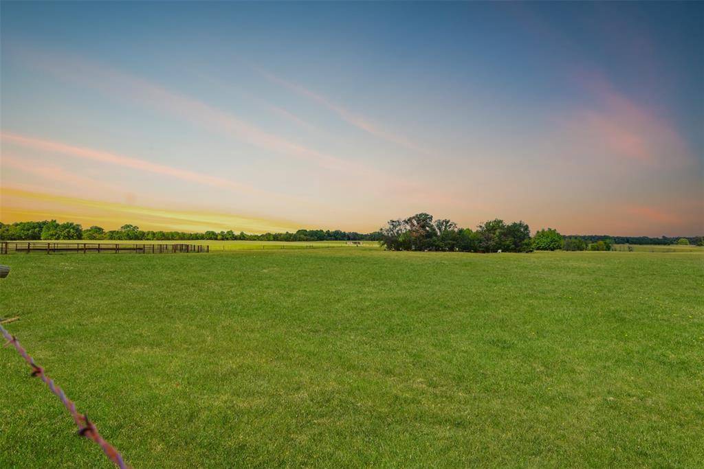 Saltillo, TX 75478,1742 County Road Sw 3055