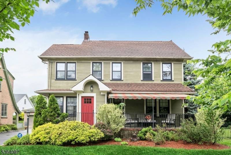 Glen Rock Boro, NJ 07452,17 Warren Pl