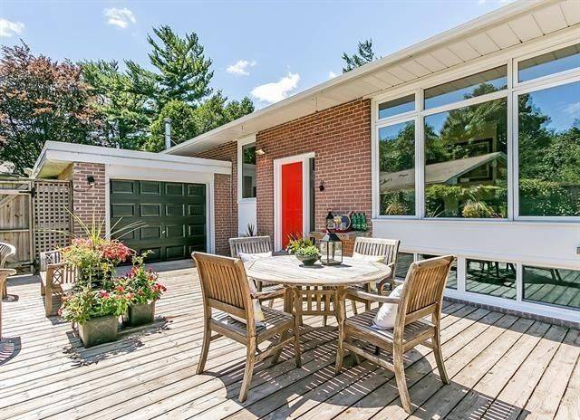 Oakville, ON L6L 4P7,186 Tweedsdale CRES