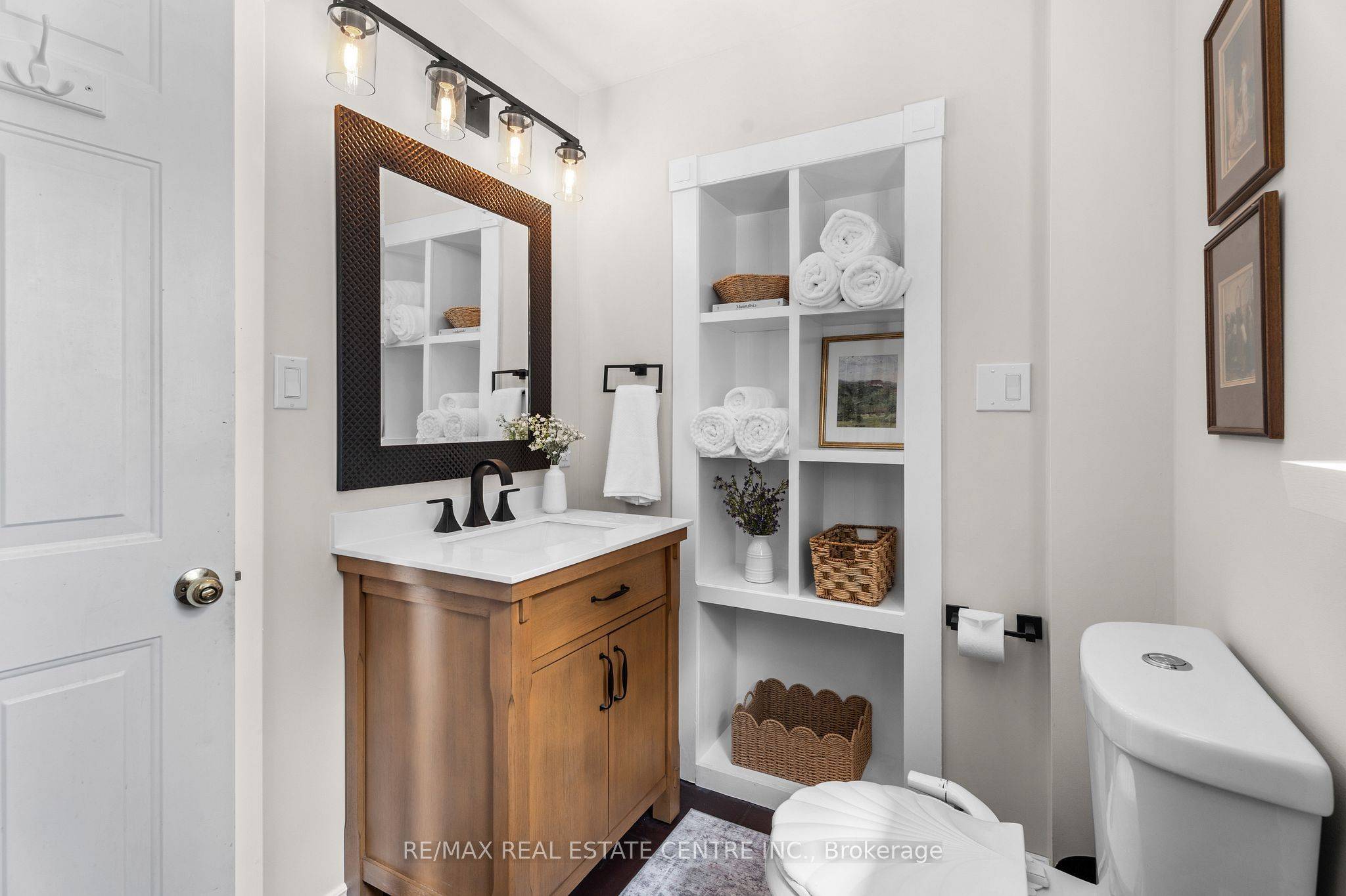 Melancthon, ON L0N 1J0,160 Main ST