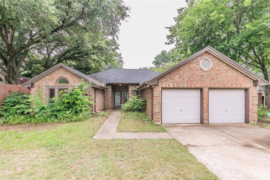 700 Creekview Court, Mesquite, TX 75181