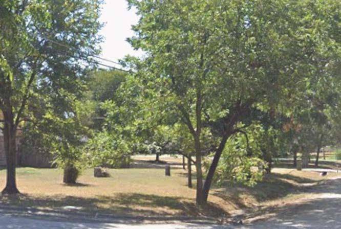 Bonham, TX 75418,400 Martin Street