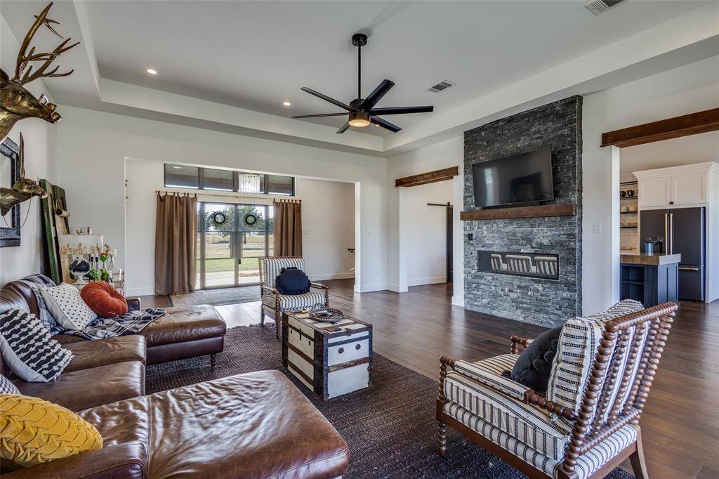 Mckinney, TX 75071,5919 County Road 408