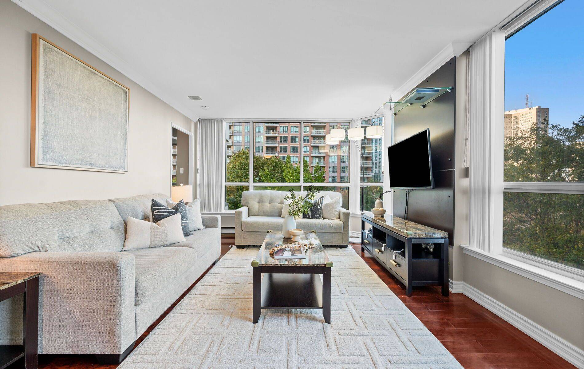 Mississauga, ON L5B 3Z3,55 Elm DR W #405