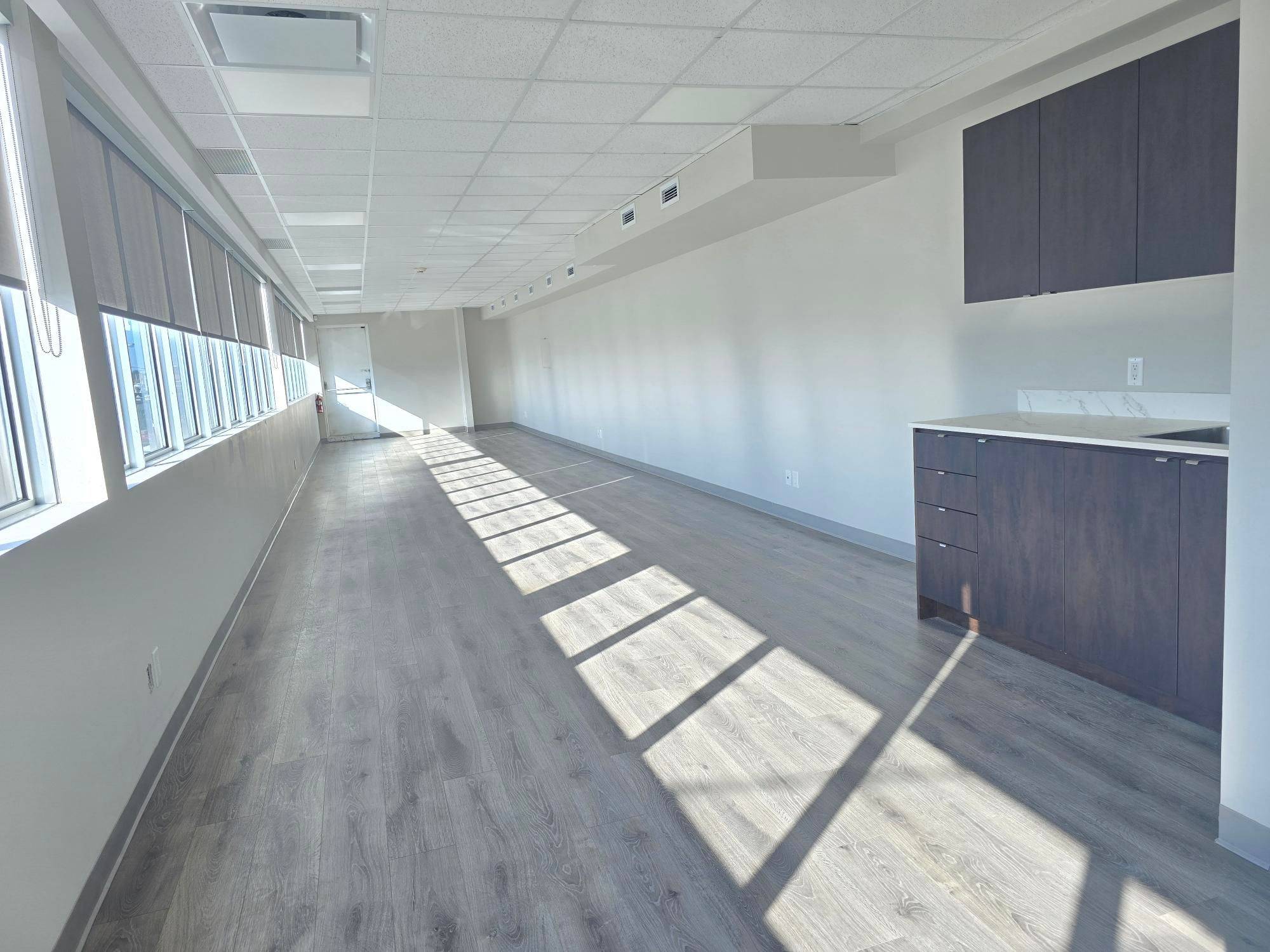 Toronto W05, ON M3N 1W2,111 Oakdale RD #Unit 201