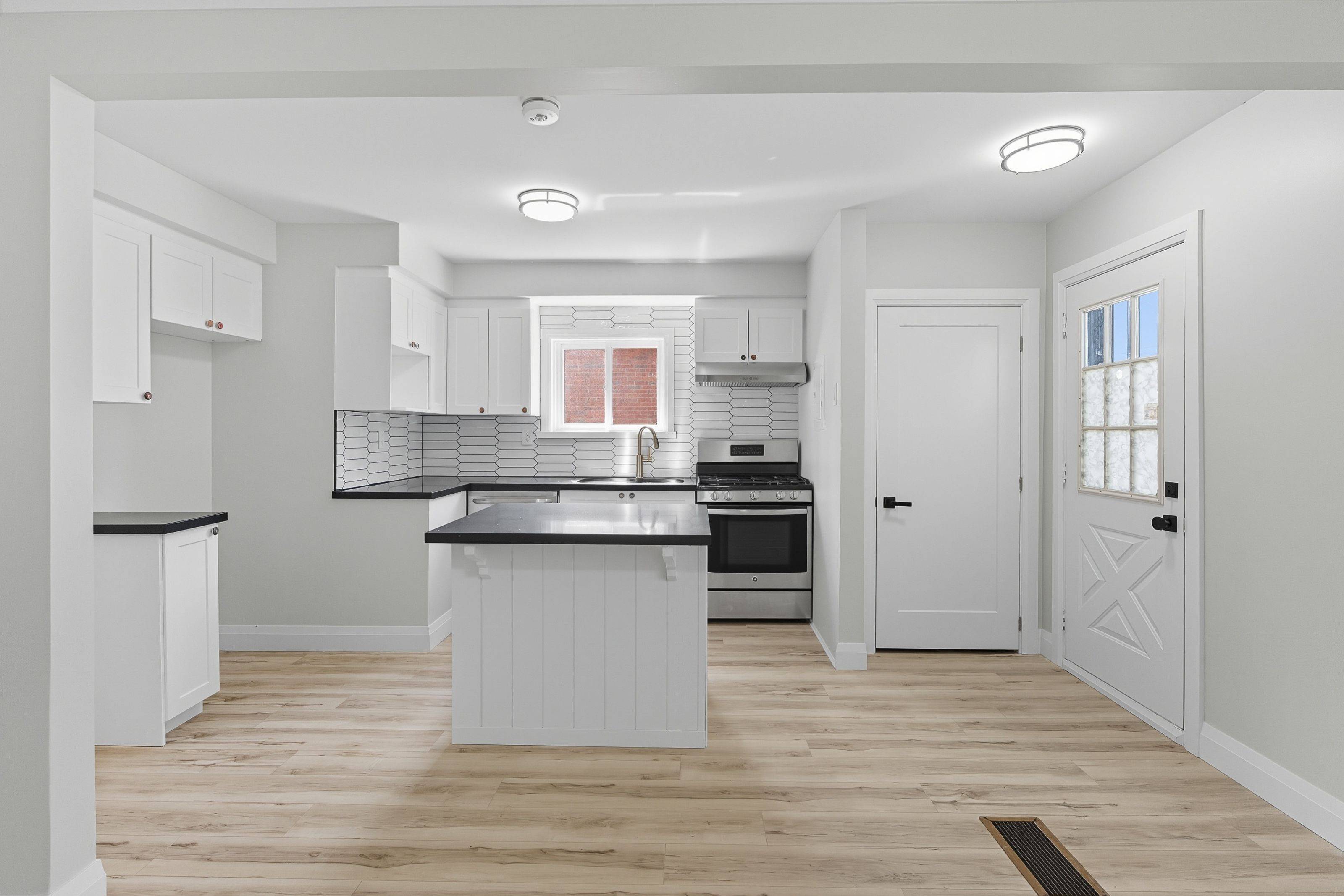 Hamilton, ON L8V 3J9,397 East 28th ST