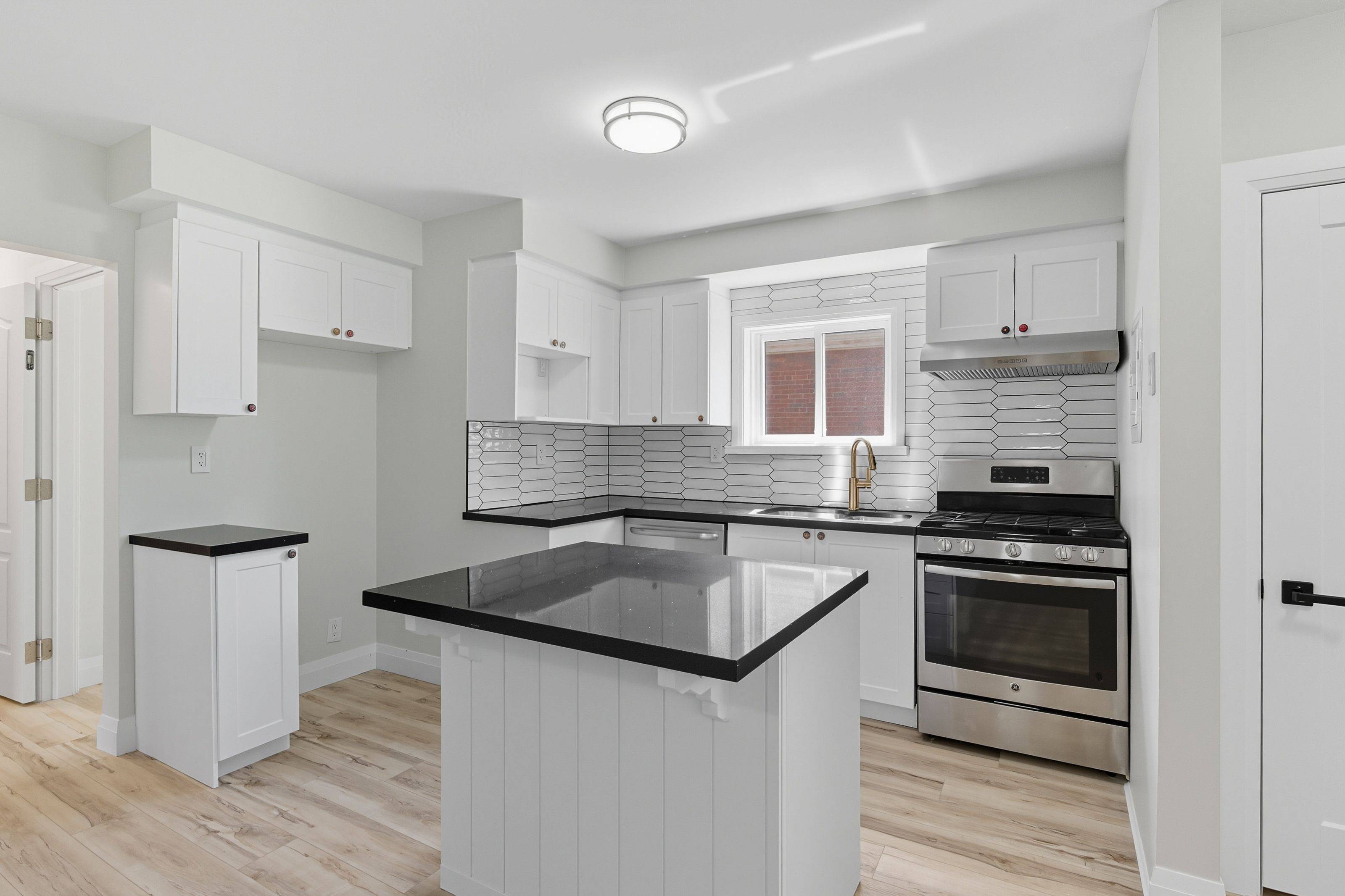 Hamilton, ON L8V 3J9,397 East 28th ST