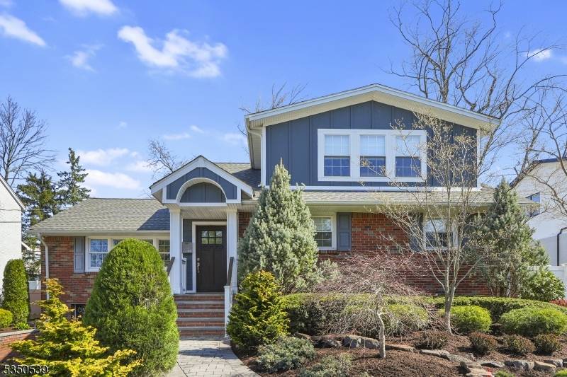 65 Dillingham Pl, Englewood Cliffs Boro, NJ 07632