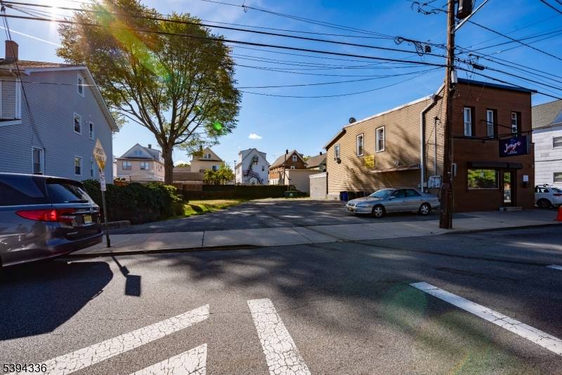 Garfield City, NJ 07026,142-146 Division Ave