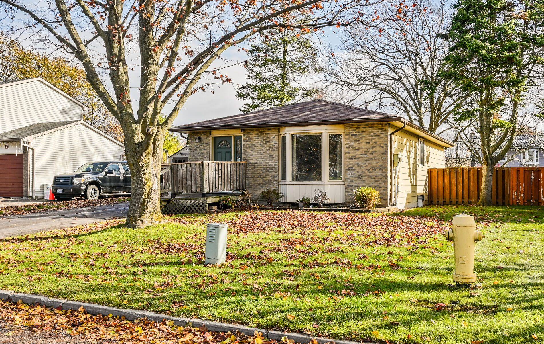 Ajax, ON L1S 3J7,5 Agate RD