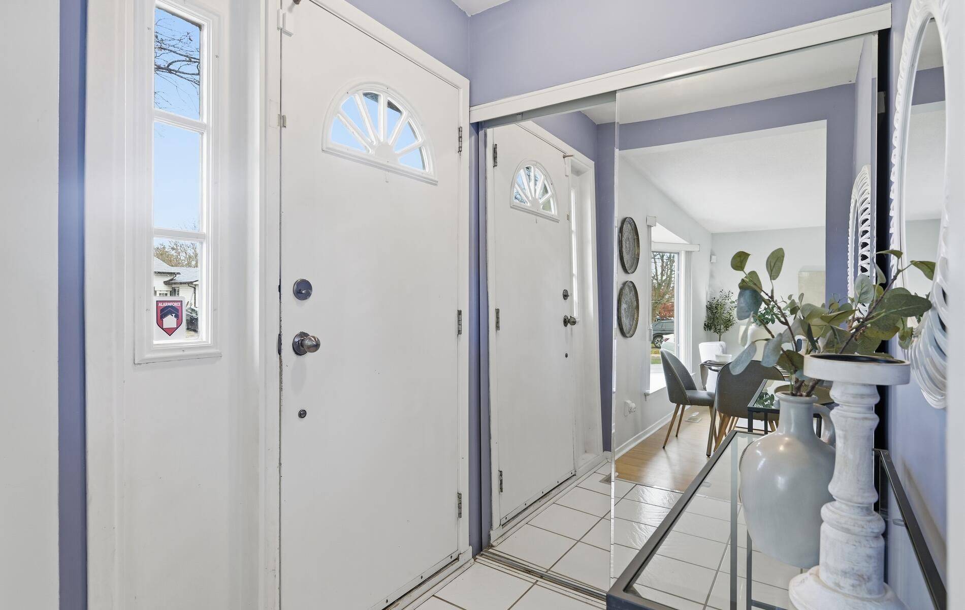 Ajax, ON L1S 3J7,5 Agate RD