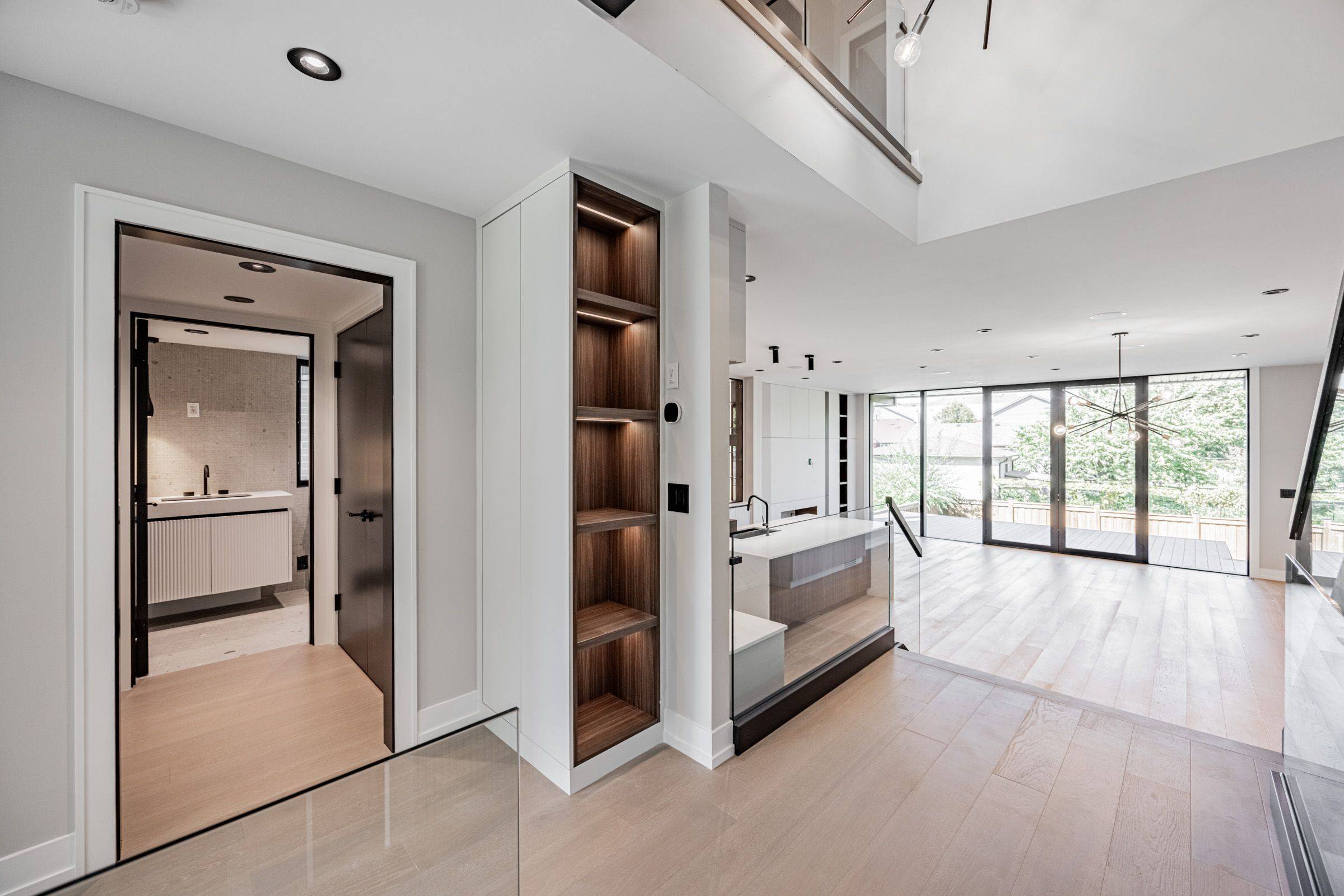 Mississauga, ON L5E 1P4,953 Halliday AVE