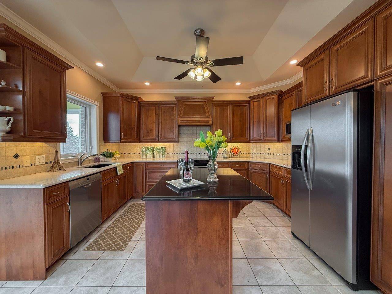 Norfolk, ON N0A 1N5,14 East ST S