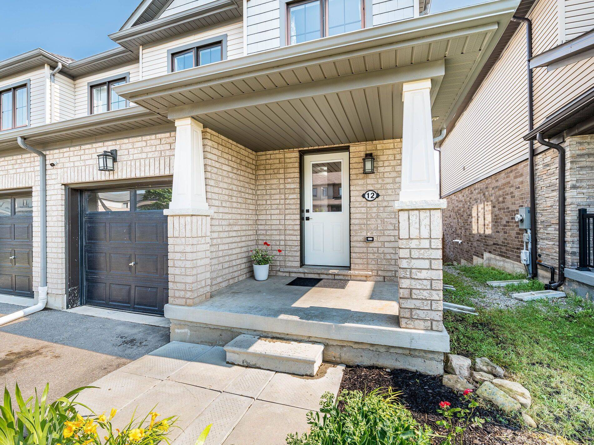 Hamilton, ON L8J 0K7,12 Bradshaw DR