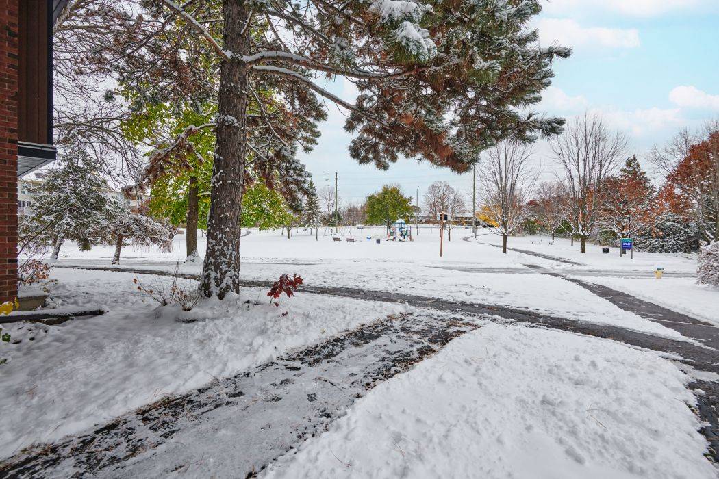 Beacon Hill North - South And Area, ON K1J 8J2,1900 Marquis AVE #67