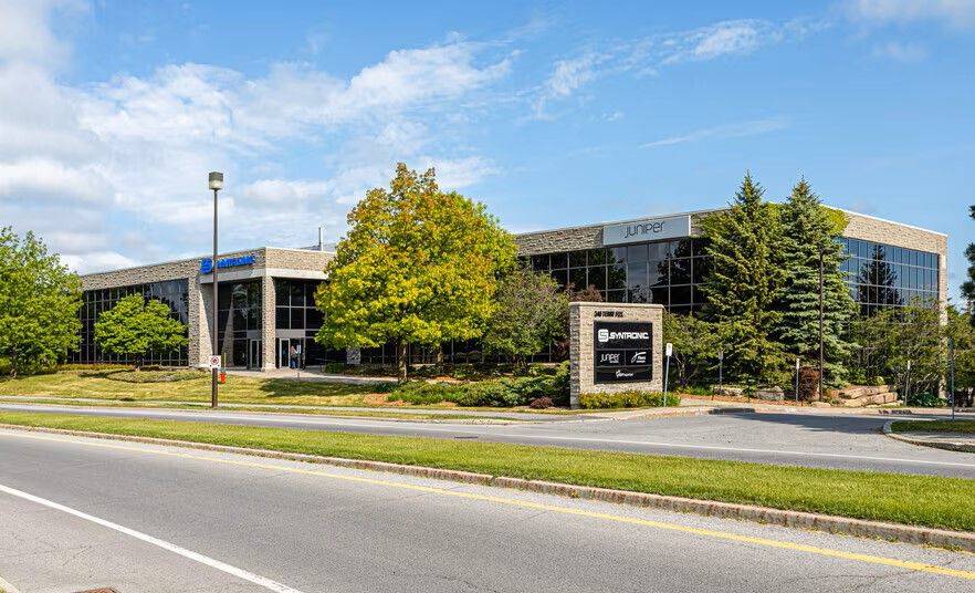 Kanata, ON K2K 3A2,340 Terry Fox DR #100