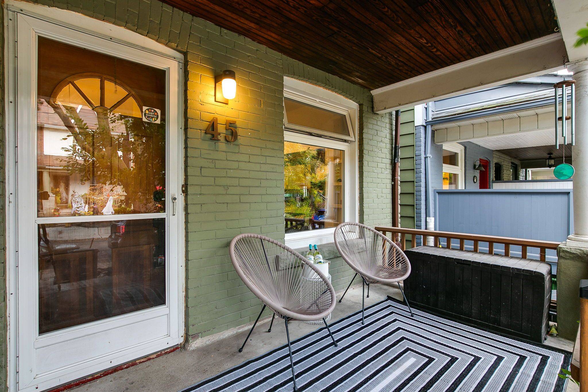 Toronto E01, ON M4J 1K4,45 Hazelwood AVE